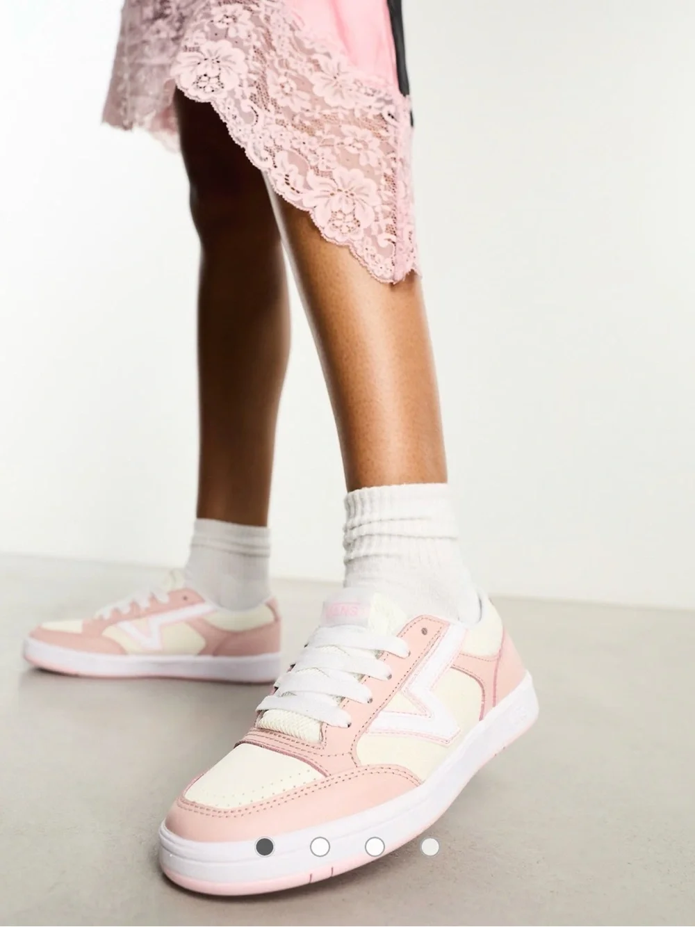 Vans Lowland Sneakers Pink White Perforated Toe Casual ComfyCush Shoes Size 9.5